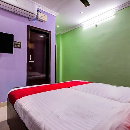 Oyo 13927 Green View Guest House Dispur Exterior photo