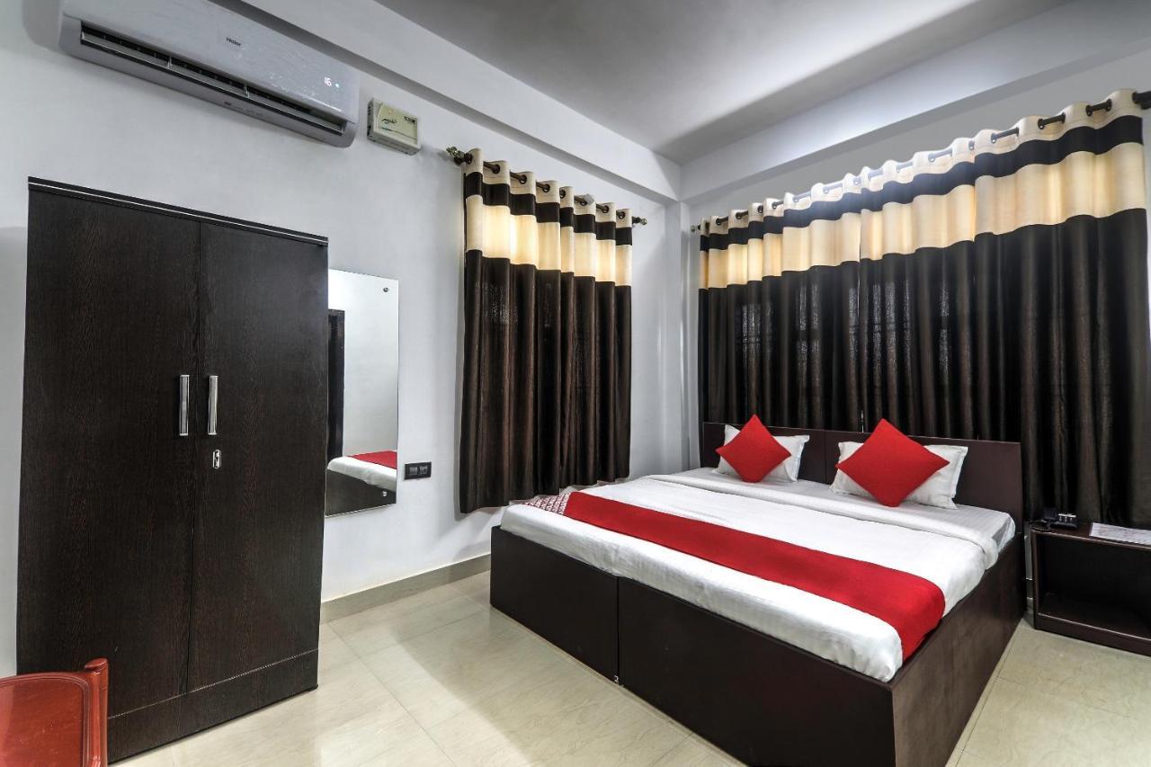 Oyo 13927 Green View Guest House Dispur Exterior photo